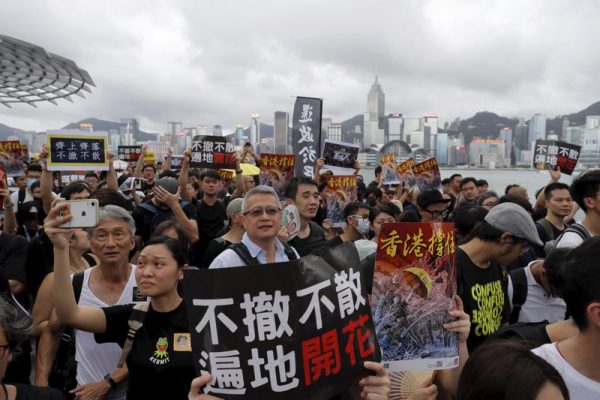 蕭恩點評：香港九龍大遊行 向大陸人講真相
